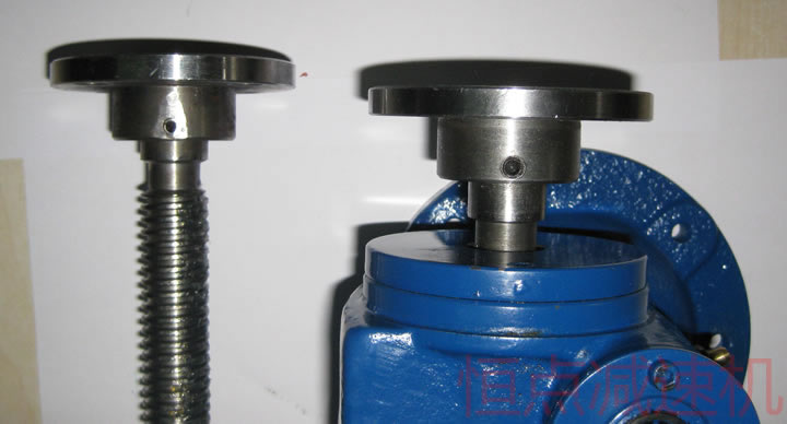 絲杆升降機法蘭的兩種組裝方式