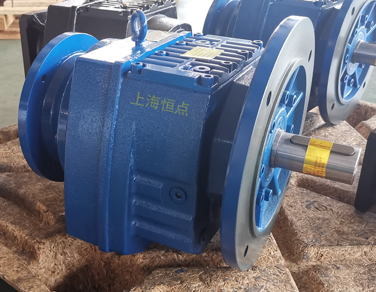 RF87減速機，輸入配法蘭B5端蓋，立式法蘭輸出，實物照片